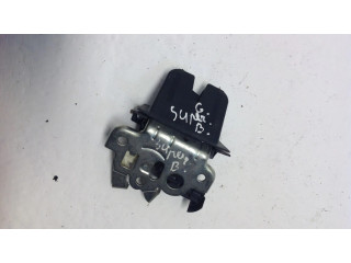 Замок задней крышки