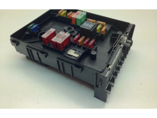 Блок предохранителей  1K0937125B   Volkswagen Golf Plus    