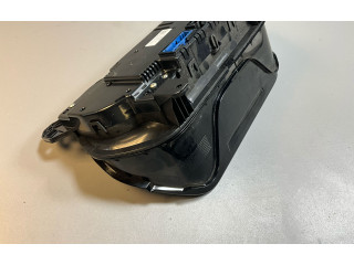 Pojistková skříňka Спидометр (приборный щиток) 84416720   Chevrolet Camaro 2017