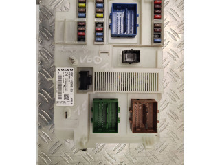 Блок предохранителей BG9T14C256GA, 31327996AA Volvo S60