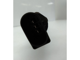   Pojistková skříňka 04E133320D   olkswagen Polo V 6R 2009