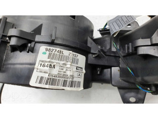 Другая деталь салона