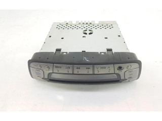 Радио/ проигрыватель CD/DVD / навигация