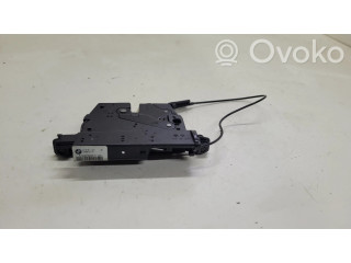 Замок задней крышки