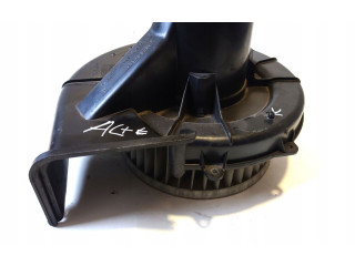 Вентилятор печки    6Q2820015C   Volkswagen Polo IV 9N3