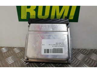 Блок управления двигателем Блок управления 08677708A Volvo V70