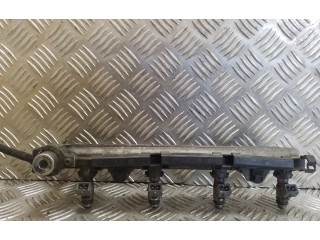 Топливная рампа 036133319B Volkswagen Golf IV