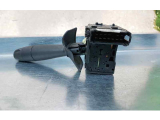 Ручка стеклоочистителей 8200792587, 901057668 Dacia Logan I