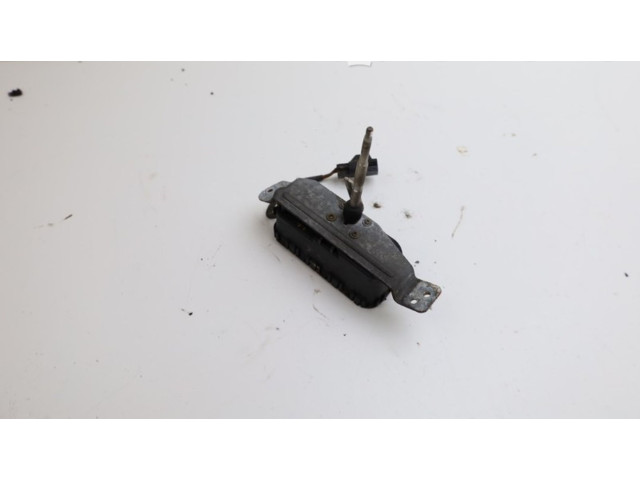 Моторчик стеклоочистителя 9154527, 0390206211    Volvo S80