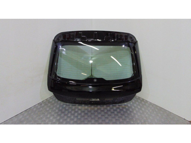 Задняя крышка (багажника)