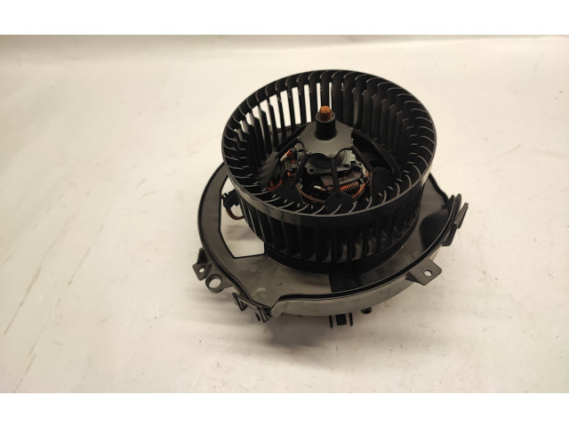 Вентилятор печки 5Q2819021A Volkswagen Golf VII