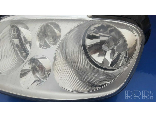 Передняя фара