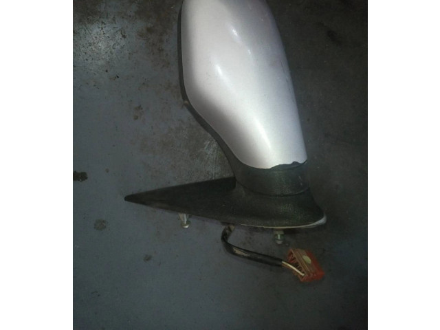 Zpětné zrcátko Peugeot 106