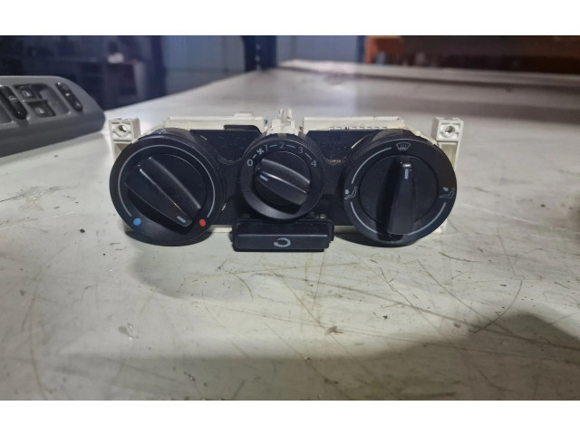 Блок управления климат-контролем    Skoda Octavia Mk1 (1U)