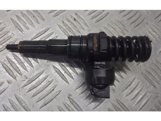 Форсунка 038130073AC Skoda Fabia Mk1 (6Y)