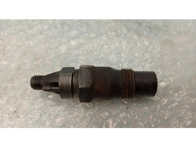 Vstřikovač KCA30SD27 Mercedes-Benz COMPAKT W115 pro naftový motor 2.0