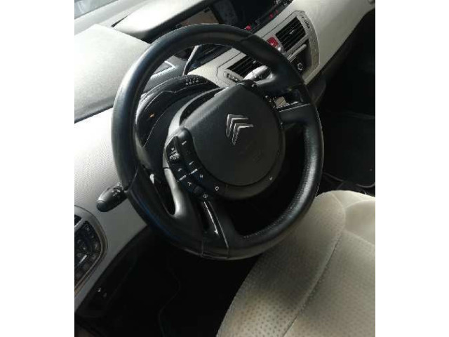 Руль Citroen C4 Grand Picasso 2007 - 2013 года 96821842zd, desgastado