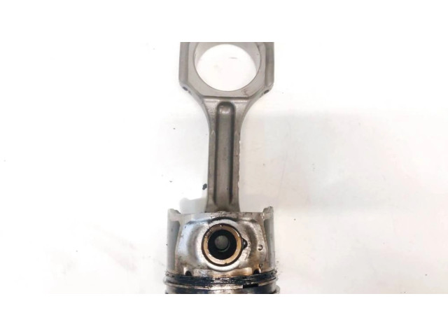 Píst Chevrolet Captiva pro naftový motor 2.0