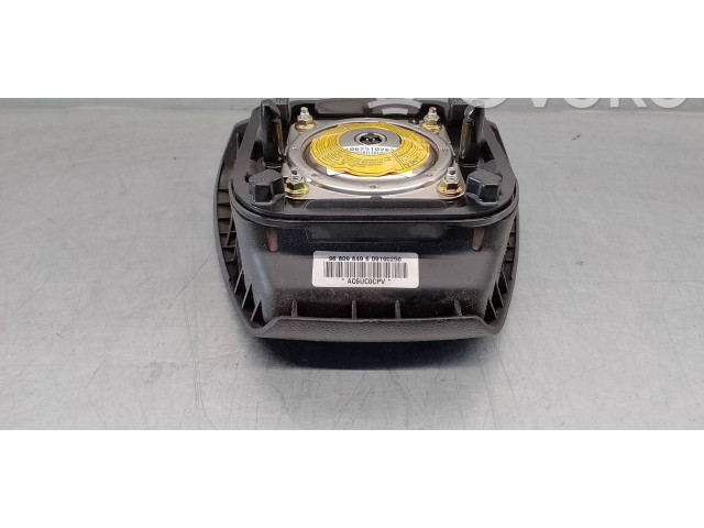 Подушка безопасности водителя 96809649   Chevrolet Captiva