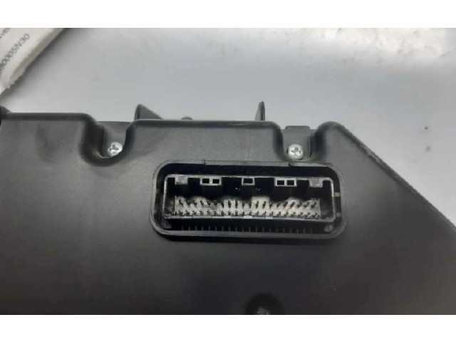 Přístrojová deska Toyota Avensis T270 2013 8380005N30