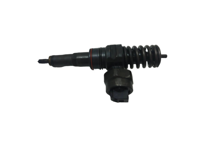 Форсунка 038130073J Skoda Fabia Mk1 (6Y) ATD