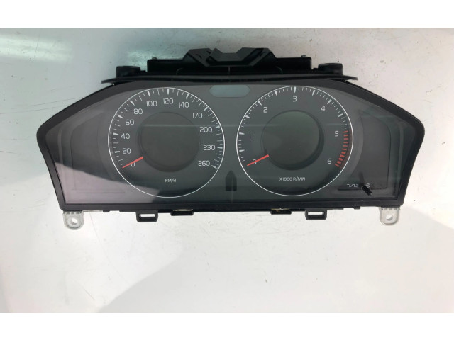 Панель приборов 31270899AA   Volvo V70       