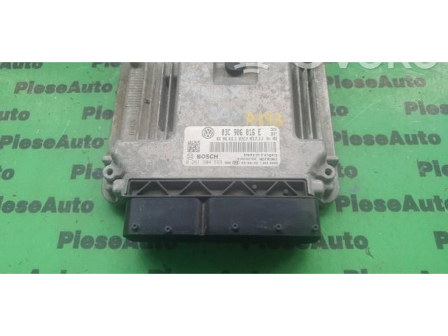 Панель приборов 0261S04393, 03C906016E Skoda Octavia Mk3 (5E)