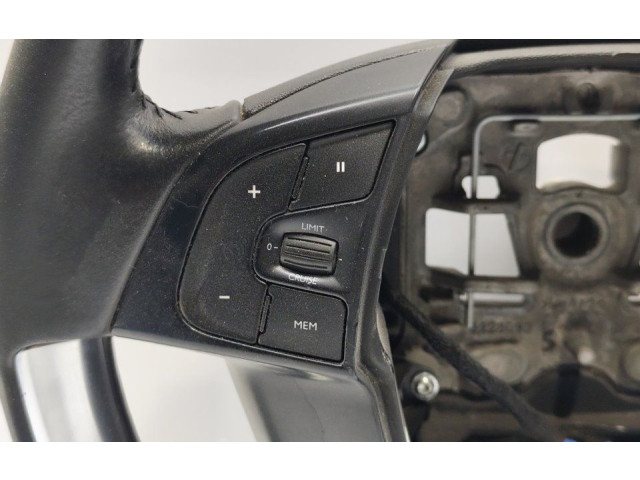 Руль Citroen C4 II Picasso 2013-2018 года 98170713ZD