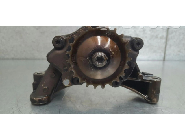 Масляный насос   03G115105  Skoda Octavia Mk2 (1Z) 