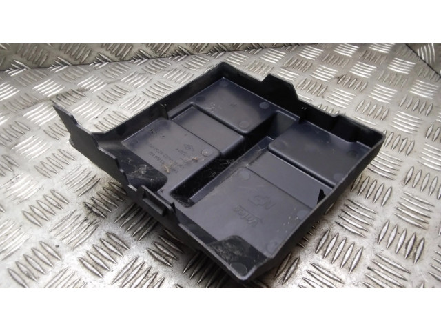 Pojistková skříňka Крышка ящика предохранителей 93856636, 8200490003 Renault Trafic II (X83) 2007