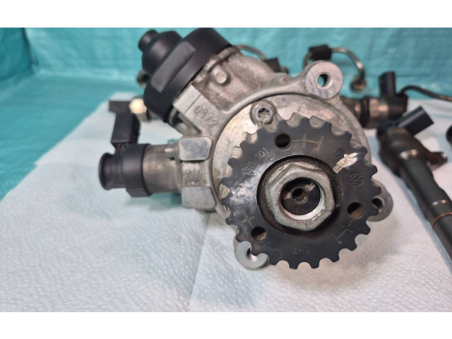 Комплект системы впрыска топлива 04L130755D, 0445010537    Skoda Octavia Mk3 (5E)  CLH 