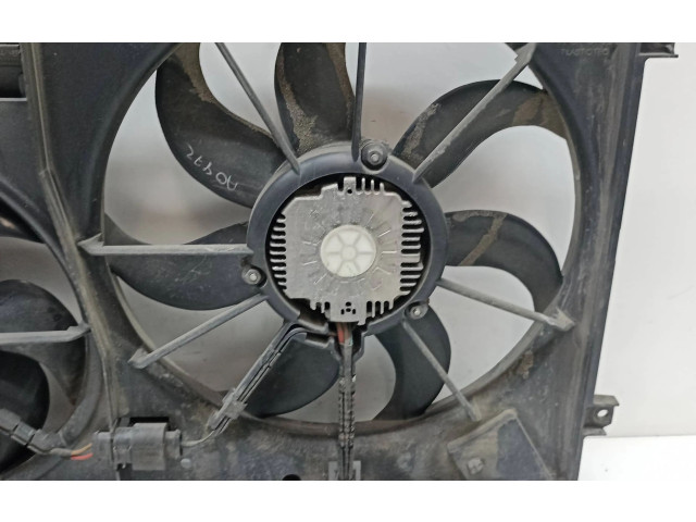 Вентилятор радиатора 1KM121205 Volkswagen Jetta VI