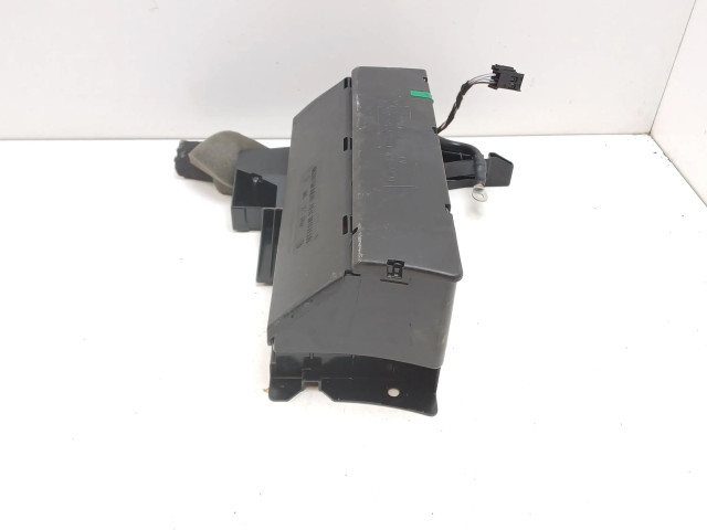 Pojistková skříňka 1695450540 Mercedes-Benz B W245 2008