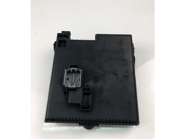 Блок предохранителей  30786648   Volvo V70    