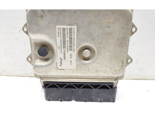 Блок управления двигателя 51904061   Fiat Punto (199)