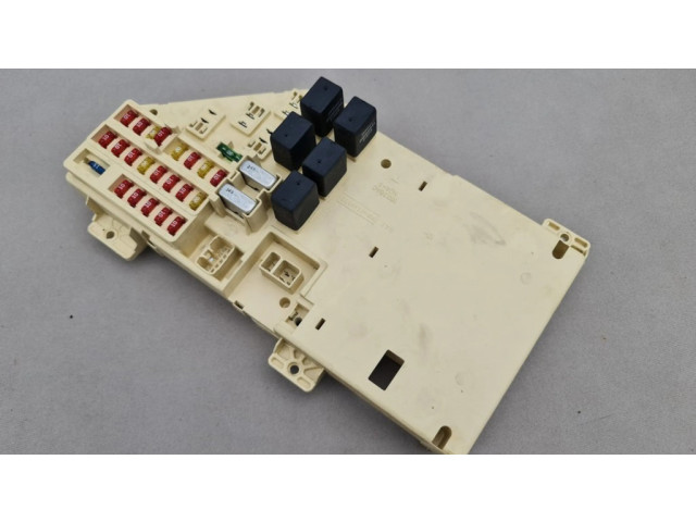 Pojistková skříňka 16238AC Chrysler 300M 1999