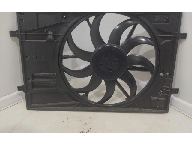 Электрический вентилятор радиаторов       Volkswagen Golf VIII  2019 -  года   