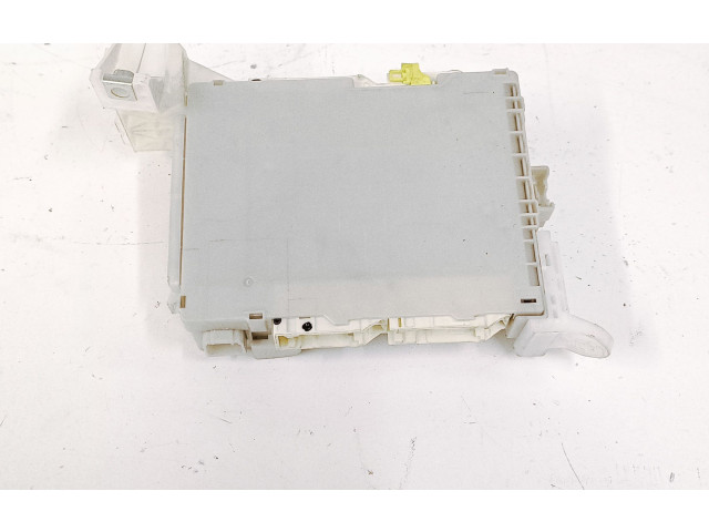 Pojistková skříňka 8273047441, 27150W Toyota Prius+ (ZVW40) 2013