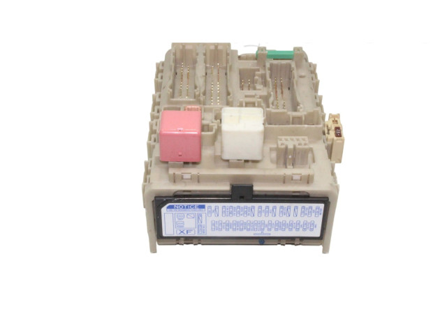 Pojistková skříňka 827300F330 Toyota Verso-S 2014