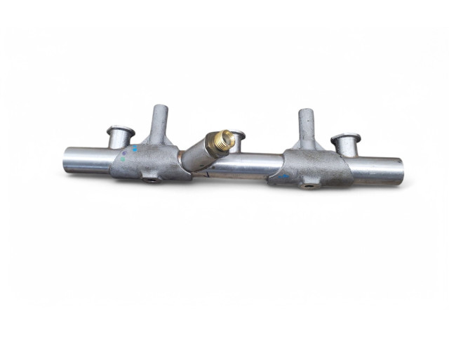 Vstřikovací lišta 06E130090AJ Audi Q7 4M