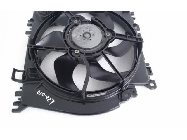 Вентилятор радиатора     8200525991    Renault Clio III 