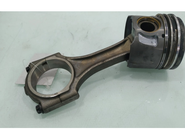  Поршень с шатуном 224DT   Land Rover Freelander 2 - LR2  