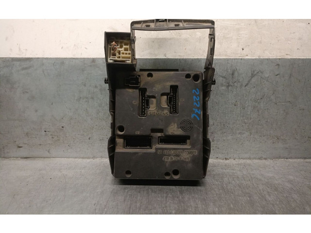 Pojistková skříňka Řídící jednotka BSM 7703297929, 7703297929 Renault Megane I 1998