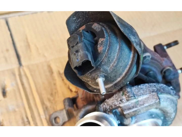 Интеркулер  9677063780   Ford Kuga II 