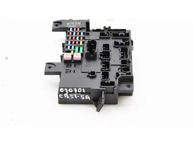 Блок предохранителей 8637c620, 10r057749 Mitsubishi Outlander