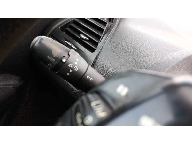 Ручка стеклоочистителей 6242Z3   Citroen C4 Aircross