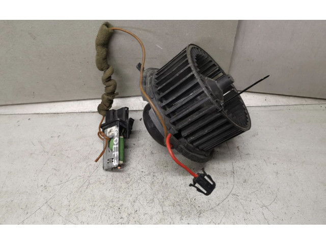 Вентилятор печки    881055650   Volkswagen Golf III