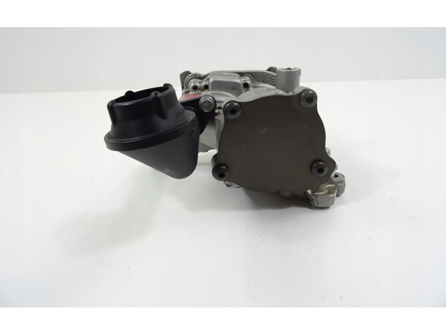 Масляный насос   04L145208T  Skoda Karoq 