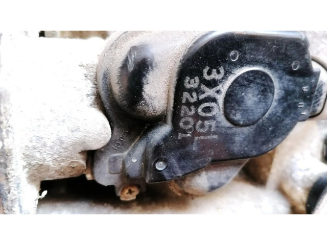 Моторчик дворников 3X05L32201    Honda Accord