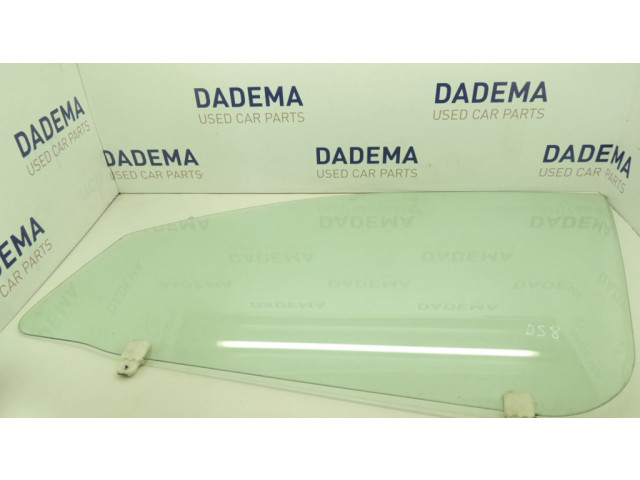 Основное стекло передних дверей (четырехдверного автомобиля)